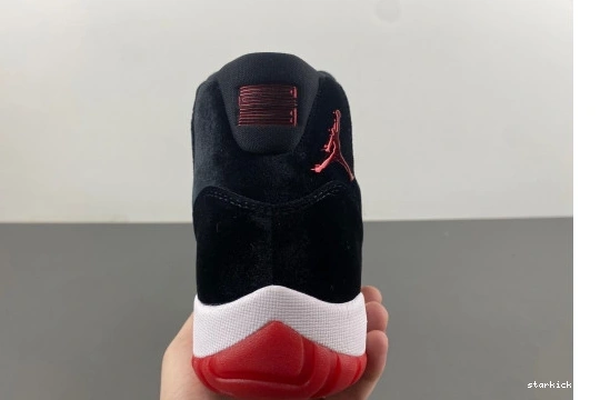   DB5457-061  11 Retro  Jordan Velvet Bred DB5457-061 0408